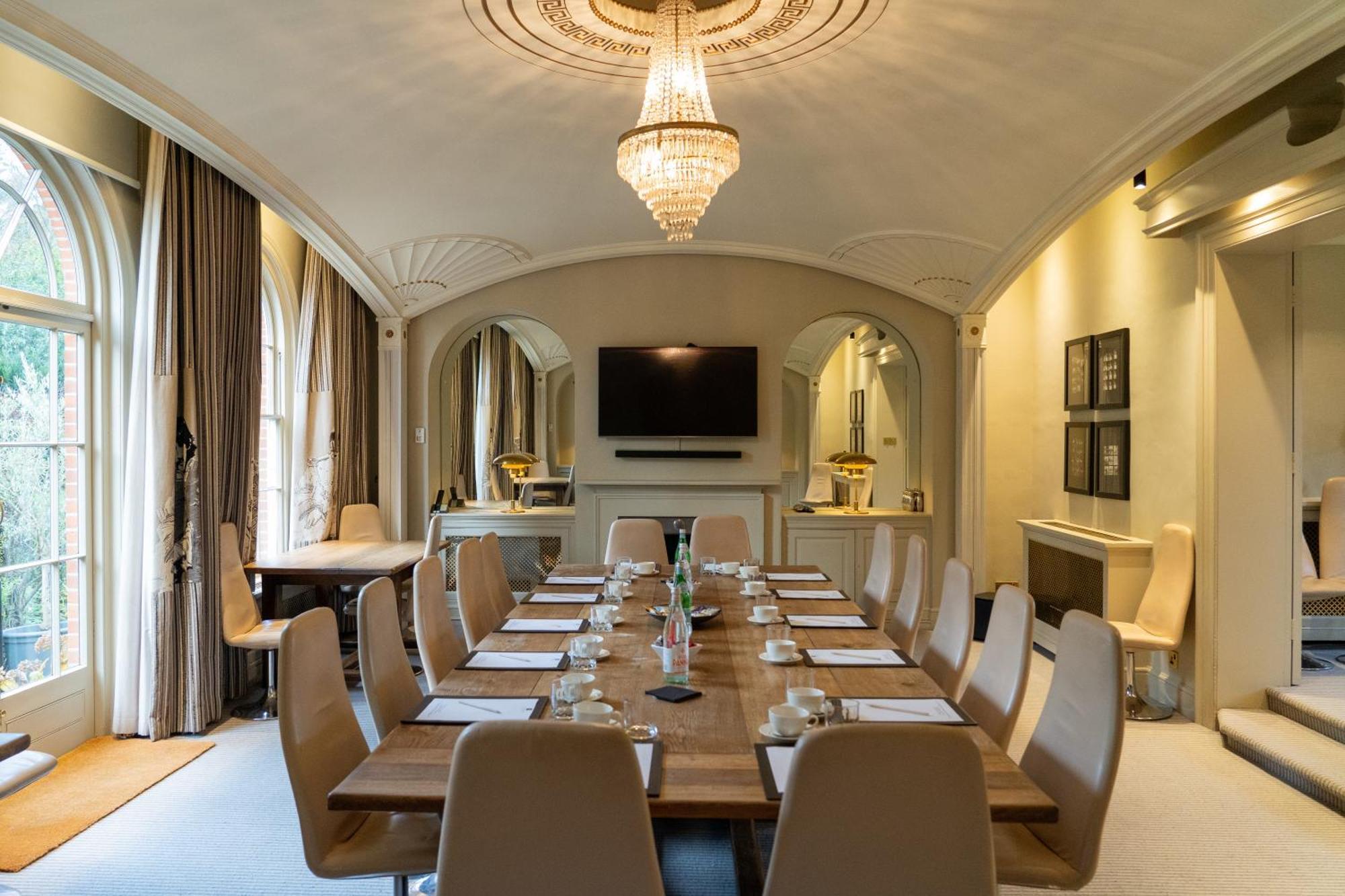 Milsoms Hotel Дедъм Екстериор снимка