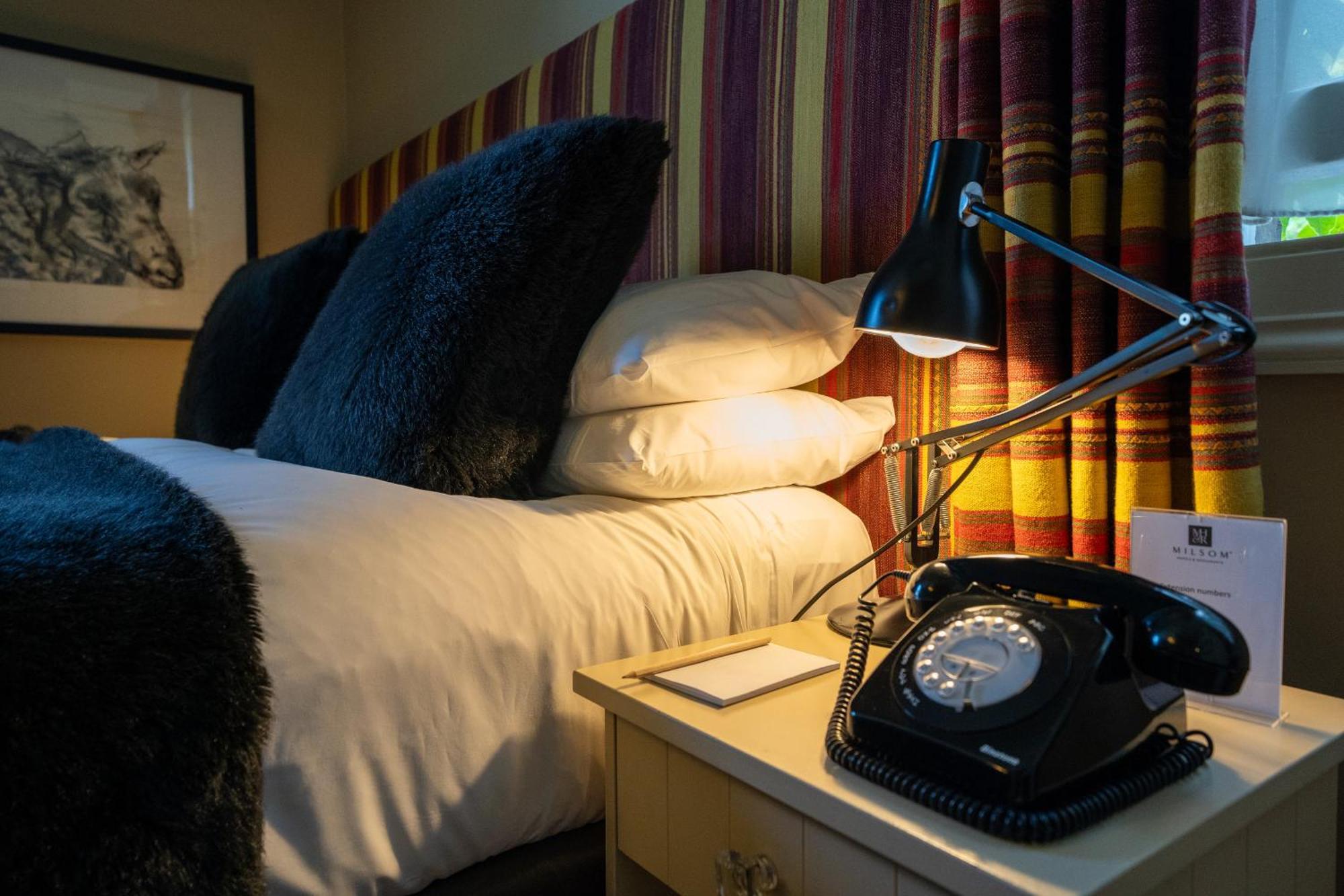 Milsoms Hotel Дедъм Екстериор снимка