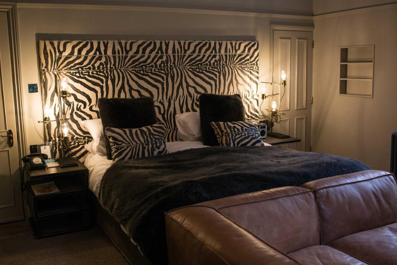 Milsoms Hotel Дедъм Екстериор снимка